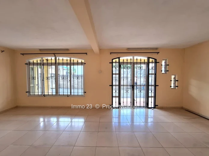 Office - 180m2 - Vacoas - Ref. BU88275LO