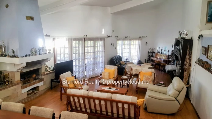 Villa à vendre - 5 chambres, vue sur la montagne, Floréal, centre de l’île Maurice