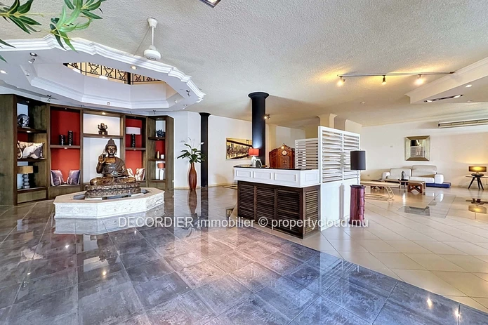 La Maison Coloniale – Propriété commerciale emblématique à la Pointe aux Canonniers (Mandat exclusif)