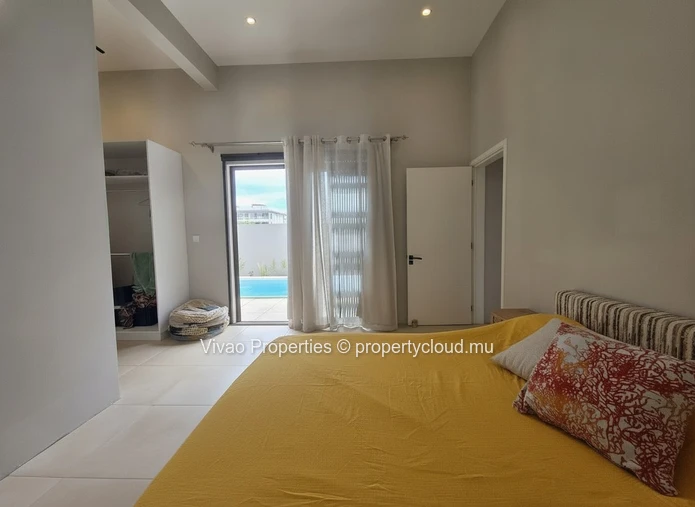 Villa individuelle de 2 chambres en-suite avec piscine privée à louer à Péreybère