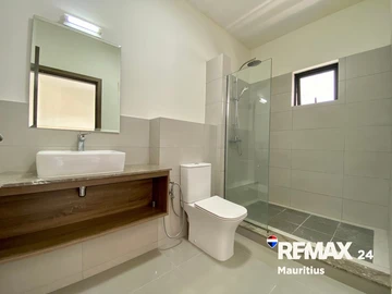 4 Bedroom Apartment