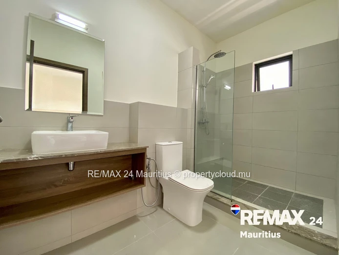 Exclusive Top-Floor Apartment in Prime Residence