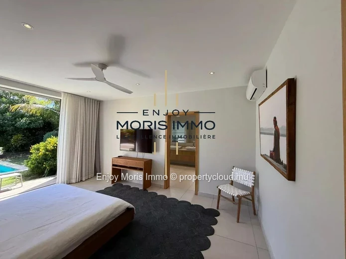Villa contemporaine de prestige à louer à Grand Baie – 4 chambres | Piscine privée | Résidence sécurisée | 300 m²