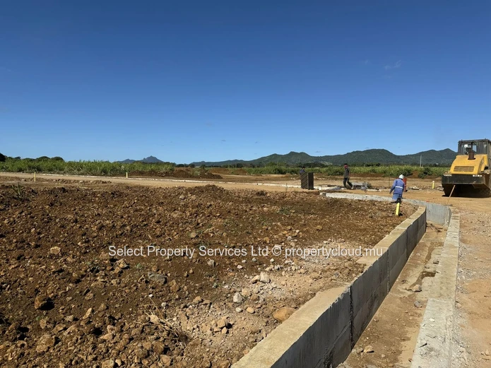 New Morcellement - Plots for Sale - Boulet Rouge - Centre de Flacq