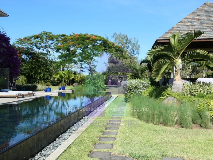 Stunning 4 Bedroom Villa 