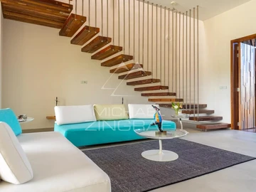6 Bedroom Villa