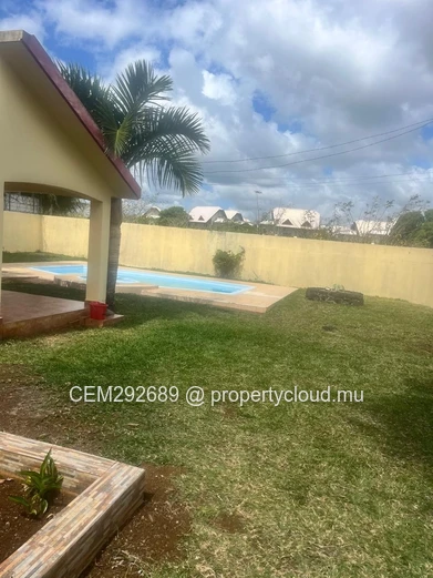Maison meublée à vendre à Grand Baie