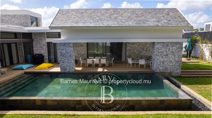 PEREYBERE - Villa a few steps from the beach - 4 bedrooms