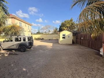 4 Bedroom Apartment
