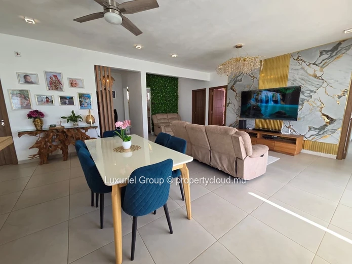Brand-New Villa for Rent in Petit Raffray