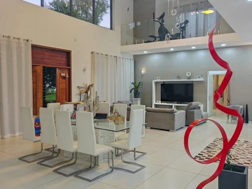 4 Bedroom Villa