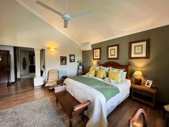 Elegant Family Residence in a Prime and Secure Estate
