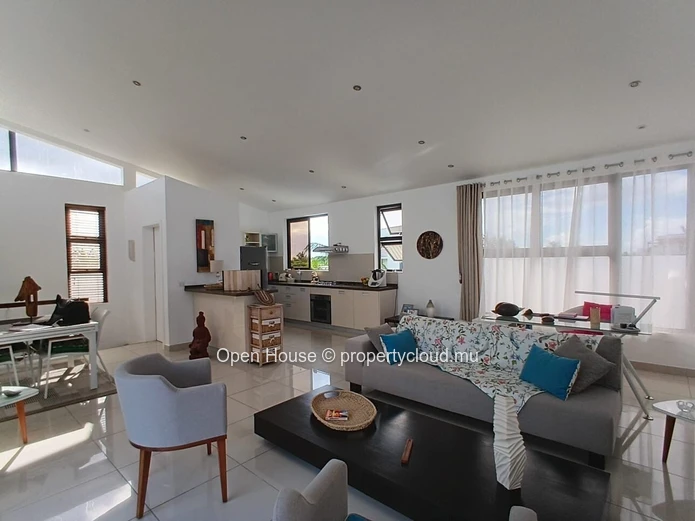 penthouse 4-Bed duplex with Communal Pool in Grande Rivière Noire - Tamarin Area, 239m² Living Space, Second Floor, N...