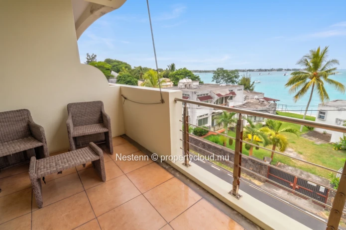 Sea View Apartment on Three Levels
