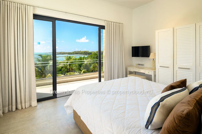 Elegant 4-bedroom townhouse with sea view, rooftop and private pool in Azuri Village, Haute Rive – Mauritius