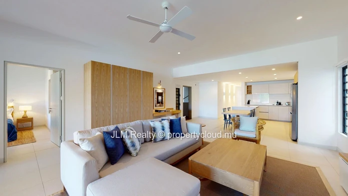 À louer – Appartement 3 chambres en suite en bord de rivière à Rivière Noire, Île Maurice
