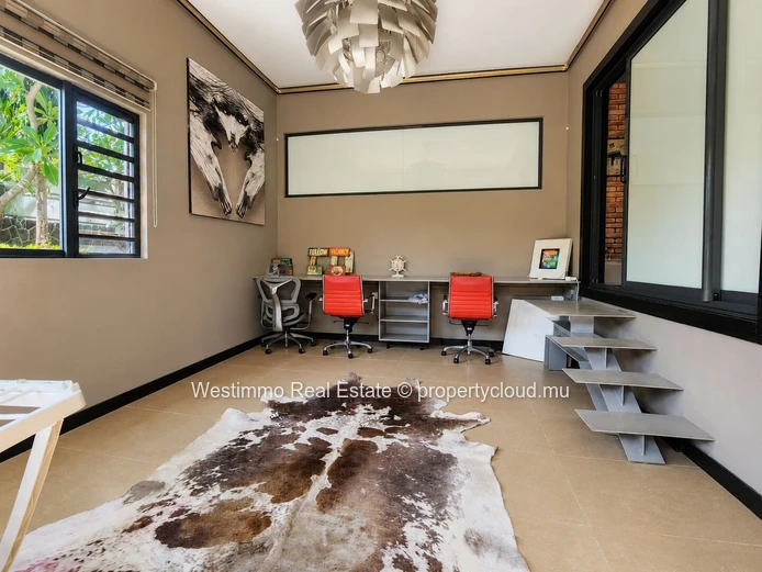 Maison d’architecte avec piscine à vendre à Flic en Flac