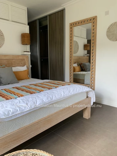 Location d'Exception : Chef-d'Œuvre Architectural au Domaine Mon Île