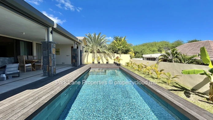 Villa de 4 chambres neuve avec piscine à Tamarin - Prête à emménager