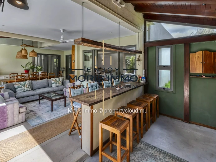 Modern 3-Bedroom House with Pool in Grand Baie