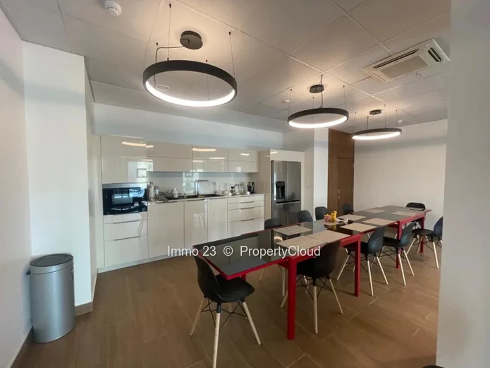 Bureau - 612.87m2 - Eb00e8ne - Ref. BU89583LO