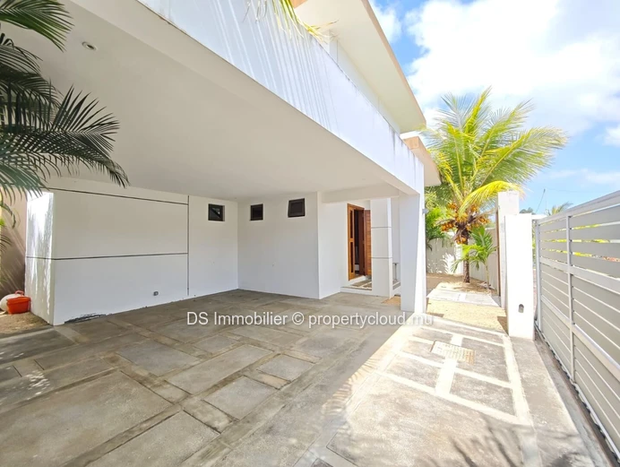 4-Bedroom Villa For Rent – Grand Baie – Private Residence – North