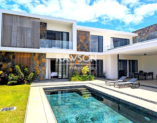 Villa Contemporaine De 4 Chambres Avec Vue Sur Le Golf À Vendre À Azuri | Roches Noires | €