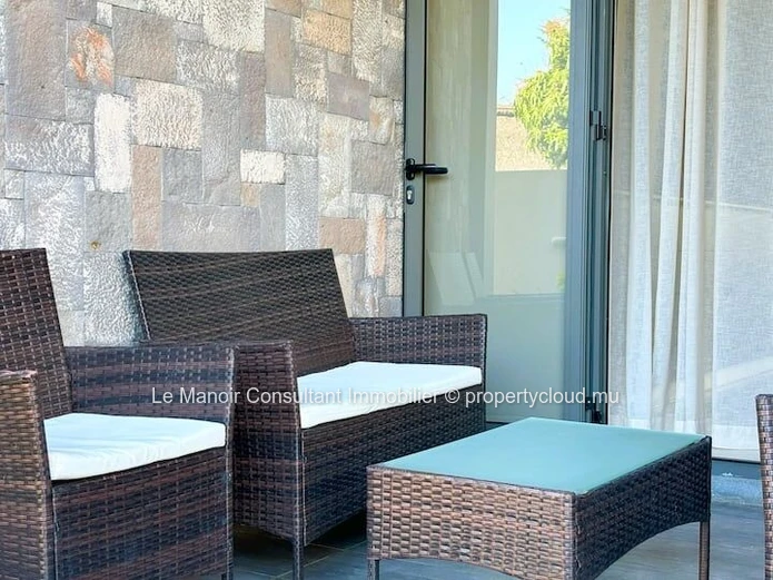 Modern 3-bedroom ground-floor apartment, fully equipped – Secure residence with swimming pool