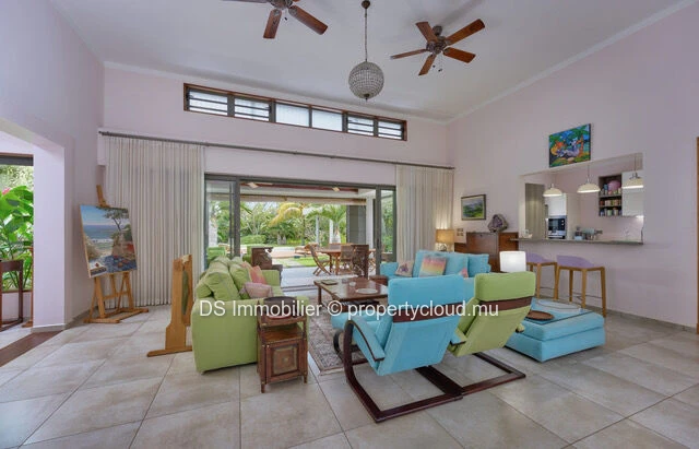 For Sale – 3-Bedroom Villa + Office – Unfurnished – Private Residence – Balaclava