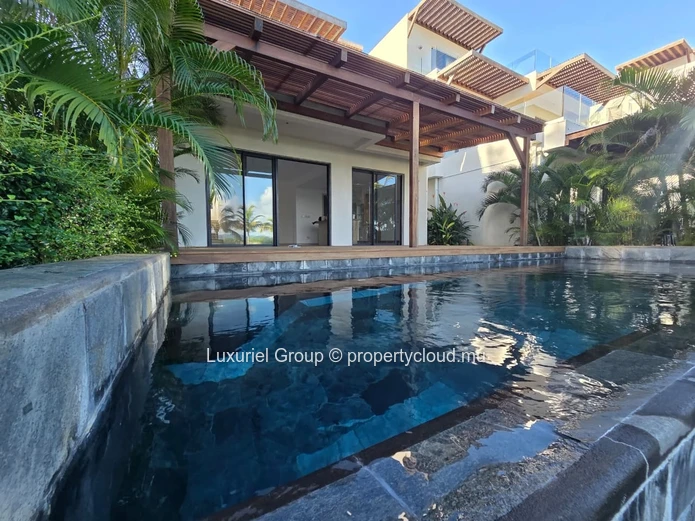 Villa D’Exception En Front De Mer À Poste Lafayette
