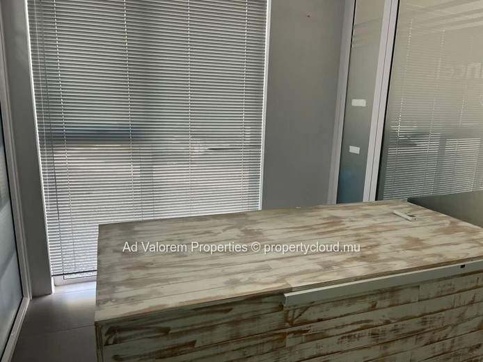 À louer – Bureau indépendant de 7m² (rez-de-chaussée)