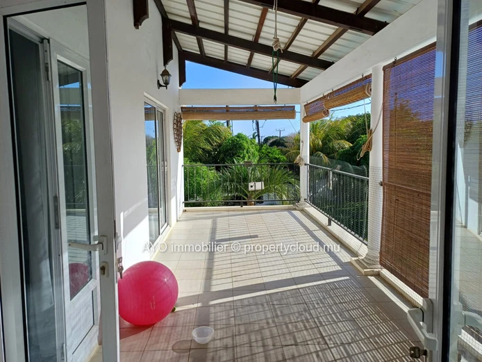 Offre exceptionnelle -Belle Maison de 4 chambres a coucher avec jardin et piscine à Pereybere