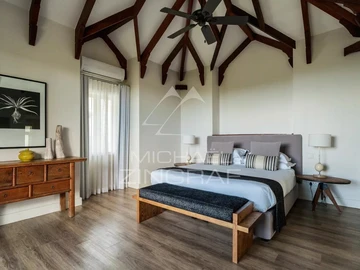4 Bedroom Villa