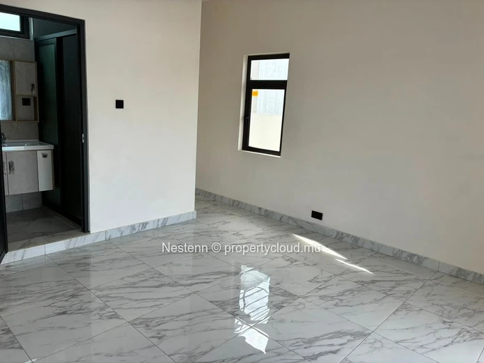 Villa moderne neuve avec 3 suites, piscine et grand jardin – Proche de Chemin Vingt Pieds, Péreybère 