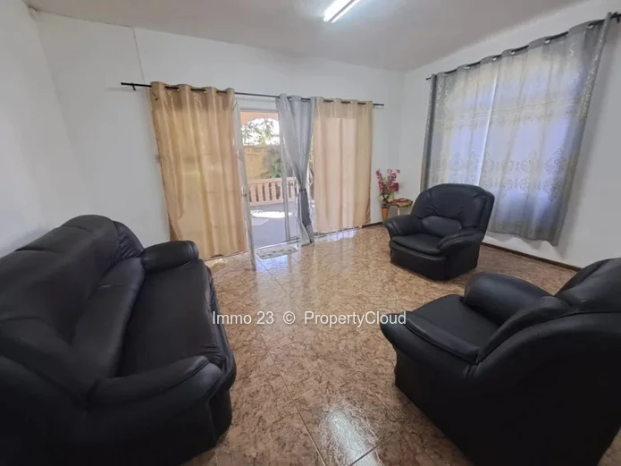 Maison / Villa - 6 chambres - Curepipe - Ref. MA100760VE