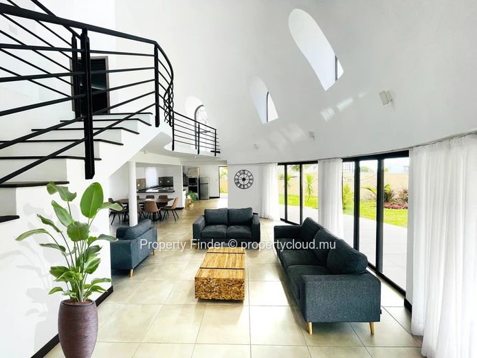 Villa 3 Chambres à Louer avec Piscine, Accès Salle de Sport et Vue sur Mer – Maurice