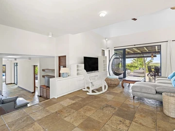 5 Bedroom Villa