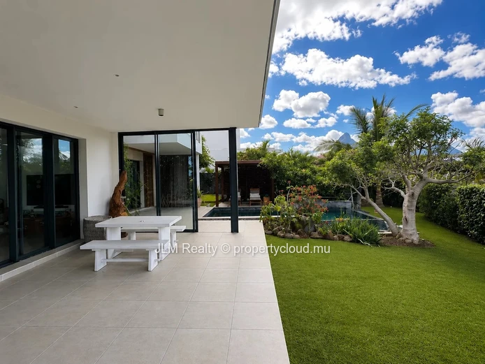 For Rent: Modern 4-Bedroom En-Suite Villa, Tamarin, Mauritius