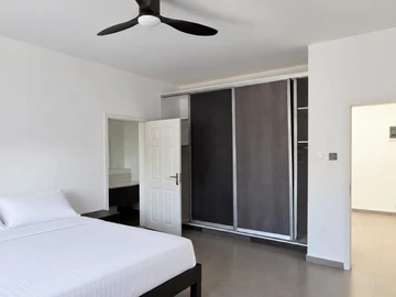 4 Bedroom Villa