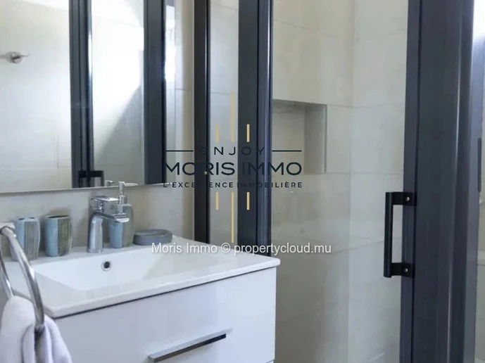 Modern 3-bedroom apartment in Pereybère