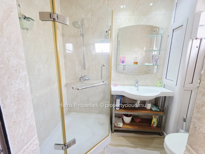 Apartment for Rent in Pereybere just opposite the beach