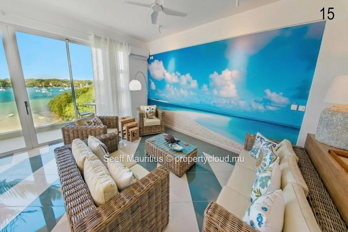 Beachfront Penthouse with Private Rooftop Pool 