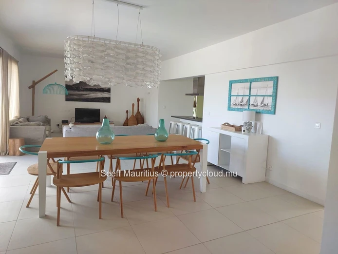 Penthouse de luxe au bord de l'eau