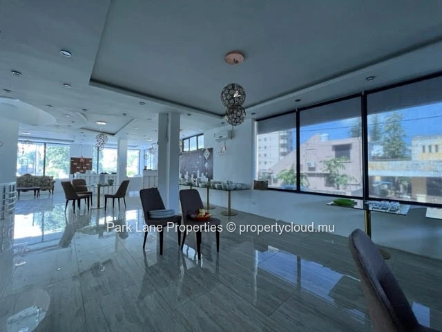 Espace de bureaux  – 622 m² (2? étage), proche de la Plaza<br/>Espace bureau à vendre à 2 minutes du Plaza à Rose Hill