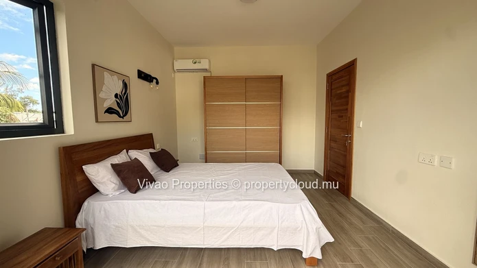 Brand new 3-bedroom furnished apartment, access to communal pool, walking distance to La Preneuse beach, Black River ...