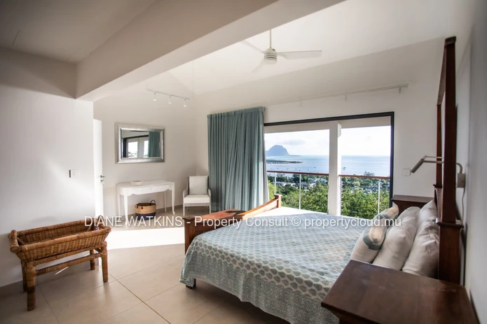 Villa contemporaine de 5 chambres à louer avec vue mer et piscine privée – Rivière Noire