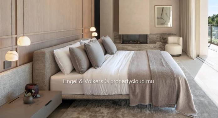 Where Contemporary Elegance Meets Golfside Living