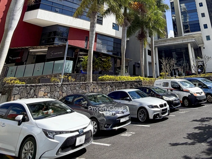 430 Sqm Office For Rent, Nexteracom Tower 3, Ebène Cybercity