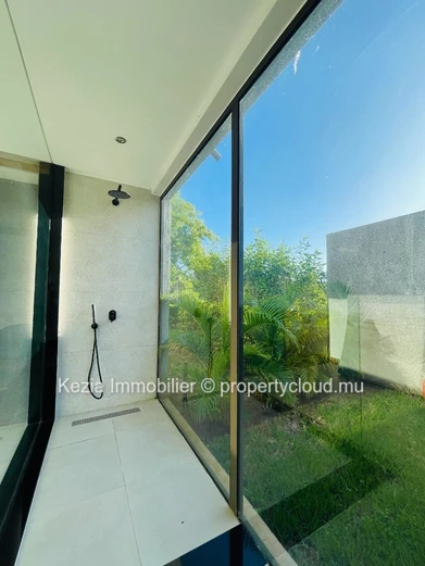 Villa Contemporaine De Plain Pied À L’Esprit Balinais