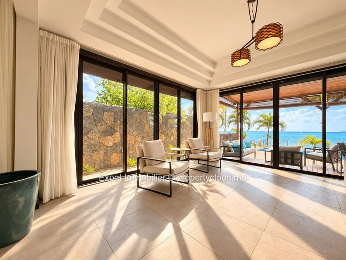 Exceptional 3-Bedroom Beachfront Villa with Office & Breathtaking Coin de Mire Views – Pointe aux Canonniers